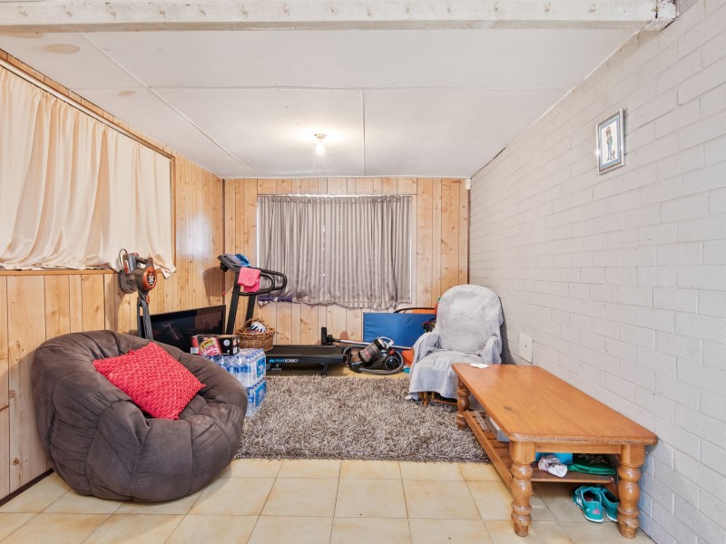 25 Morgan Way, Girrawheen WA 6064