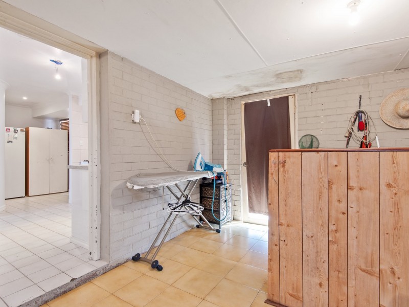 25 Morgan Way, Girrawheen WA 6064