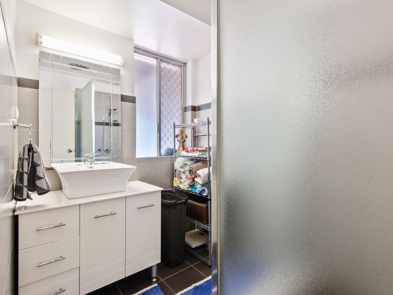 25 Morgan Way, Girrawheen WA 6064