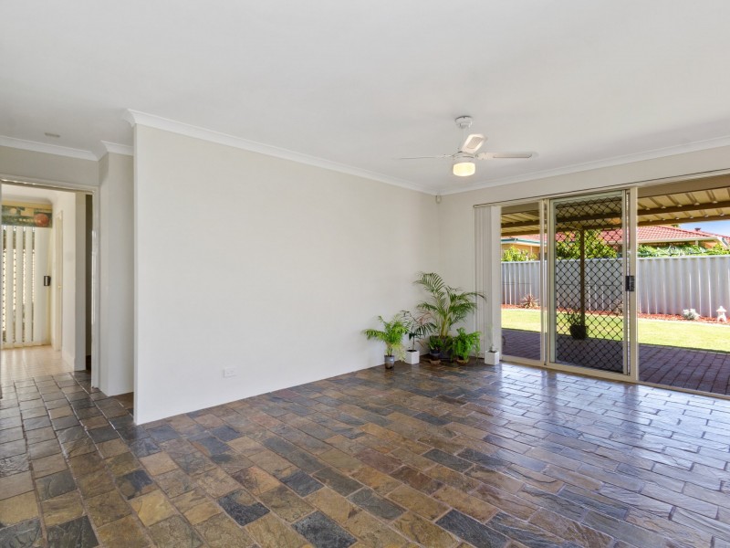 14 Yerilla Glen, Ballajura WA 6066