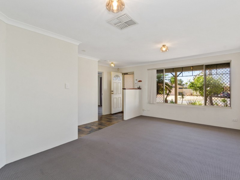 14 Yerilla Glen, Ballajura WA 6066