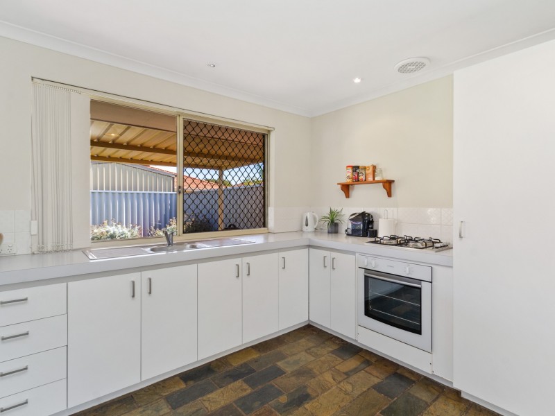 14 Yerilla Glen, Ballajura WA 6066