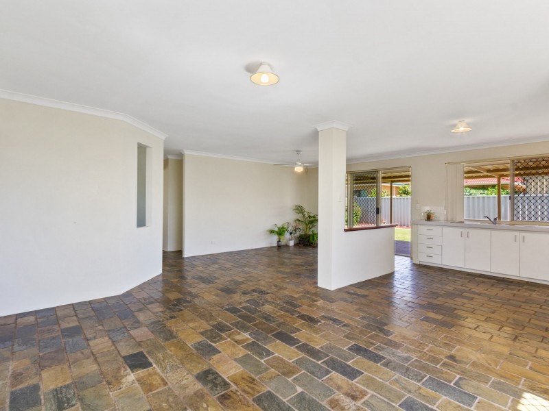 14 Yerilla Glen, Ballajura WA 6066