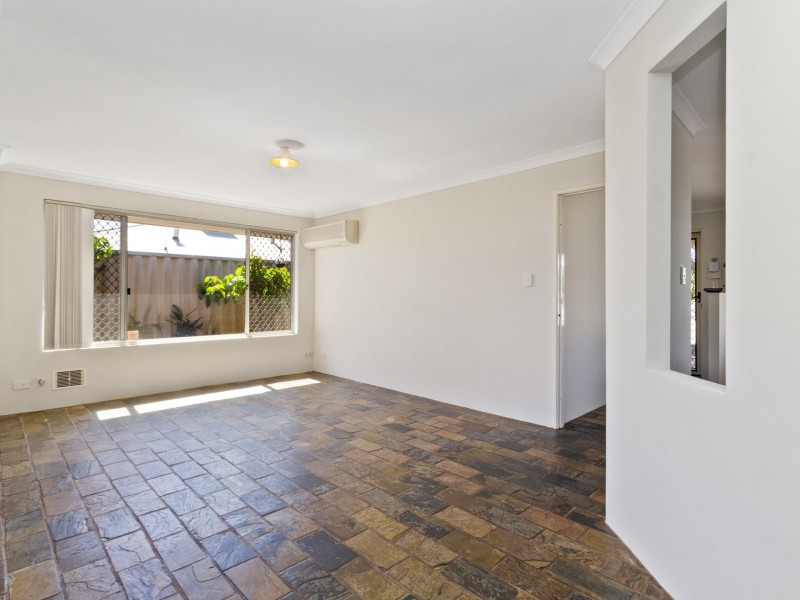 14 Yerilla Glen, Ballajura WA 6066