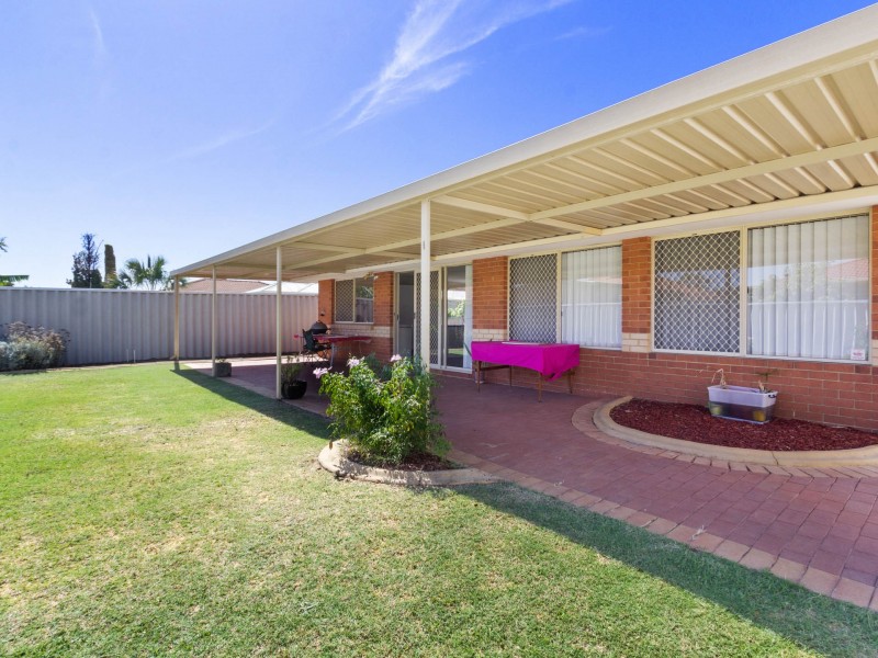 14 Yerilla Glen, Ballajura WA 6066