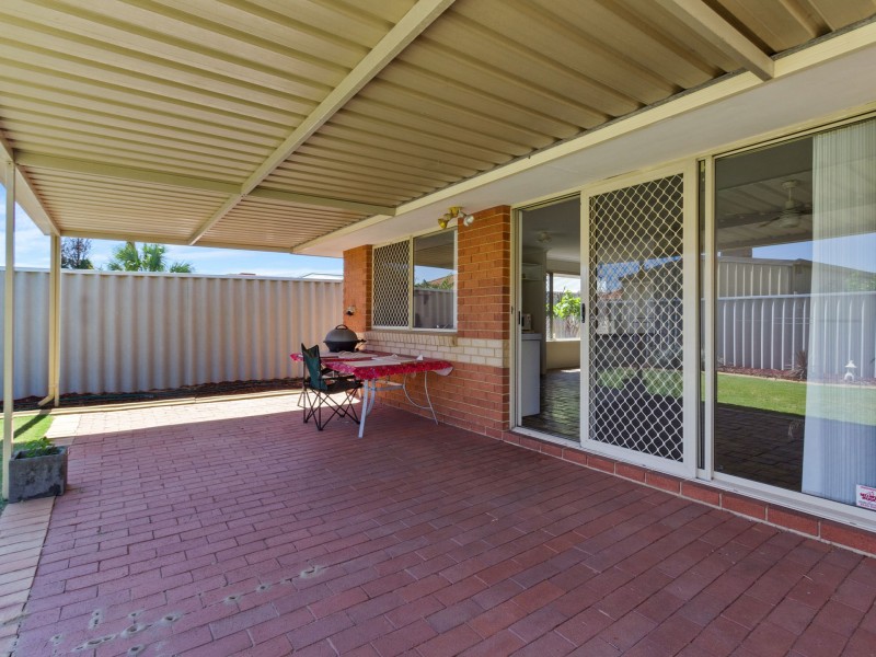 14 Yerilla Glen, Ballajura WA 6066