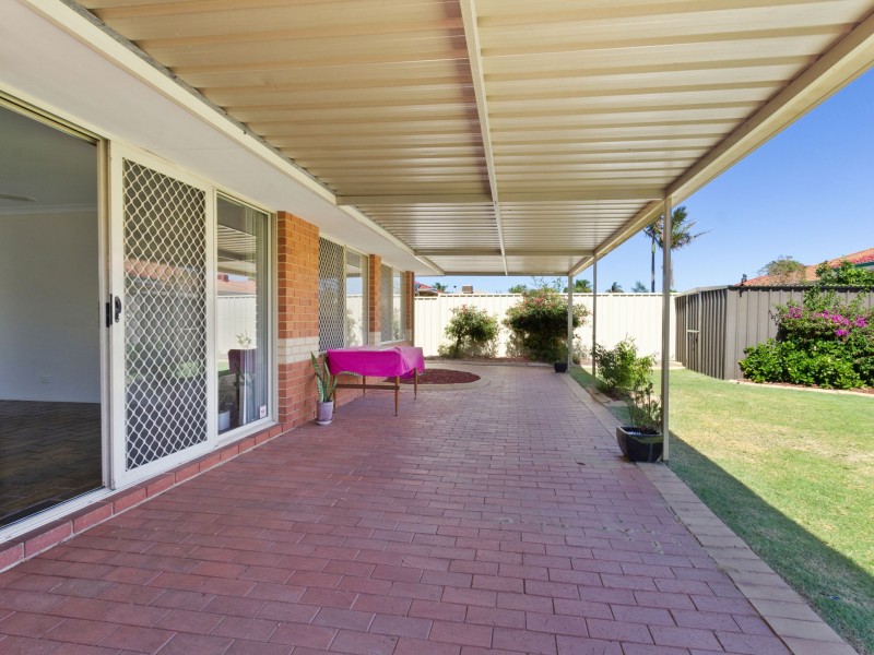 14 Yerilla Glen, Ballajura WA 6066