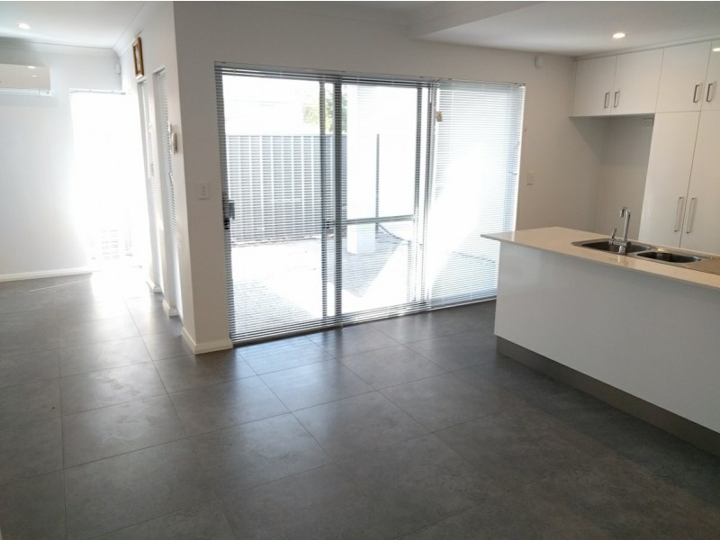 25B Curlington Crescent, Balga WA 6061