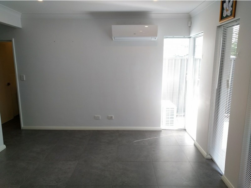 25B Curlington Crescent, Balga WA 6061