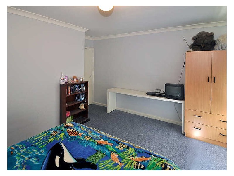 A/4 Hatfield Way, Girrawheen WA 6064