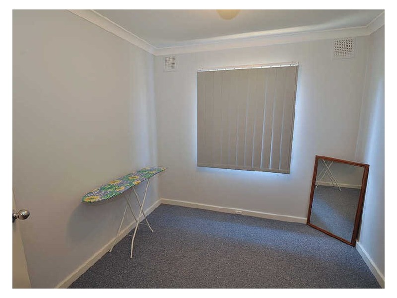 A/4 Hatfield Way, Girrawheen WA 6064