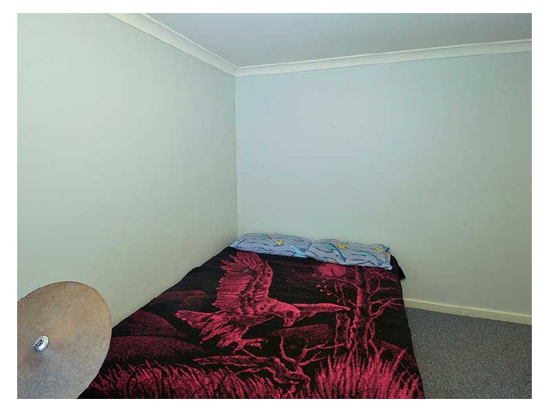 A/4 Hatfield Way, Girrawheen WA 6064