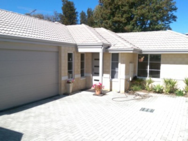 8A Loughton Way, Balga WA 6061