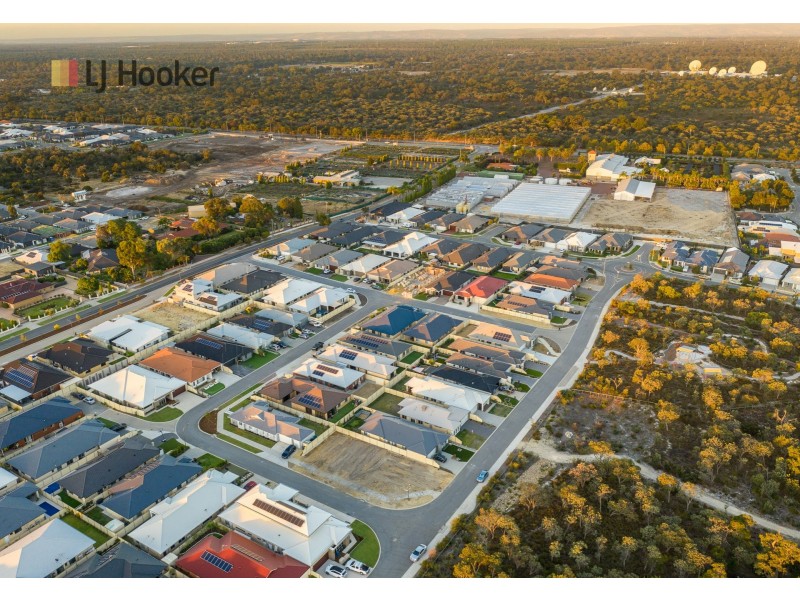 28 Thaxter Rd, Landsdale WA 6065