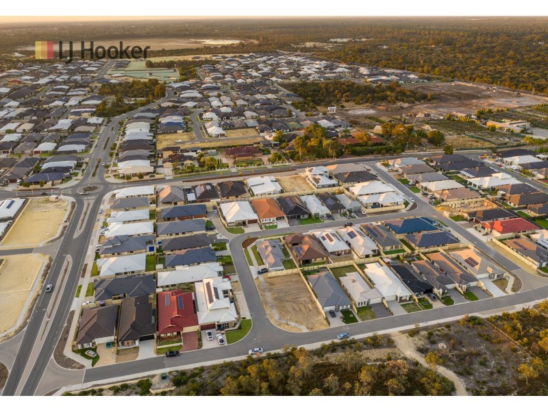 28 Thaxter Rd, Landsdale WA 6065