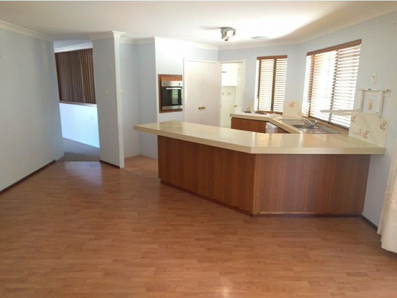 14 Sherwood Place, Alexander Heights WA 6064