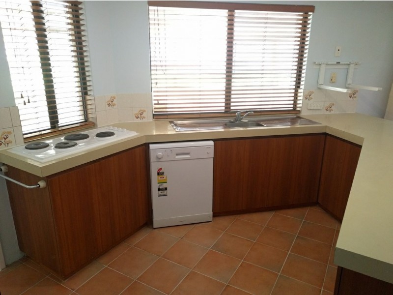 14 Sherwood Place, Alexander Heights WA 6064