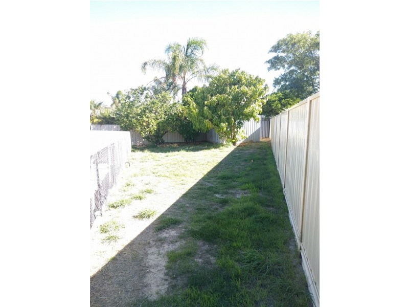 14 Sherwood Place, Alexander Heights WA 6064