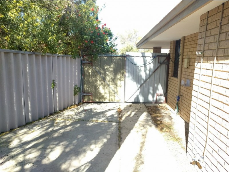 14 Sherwood Place, Alexander Heights WA 6064