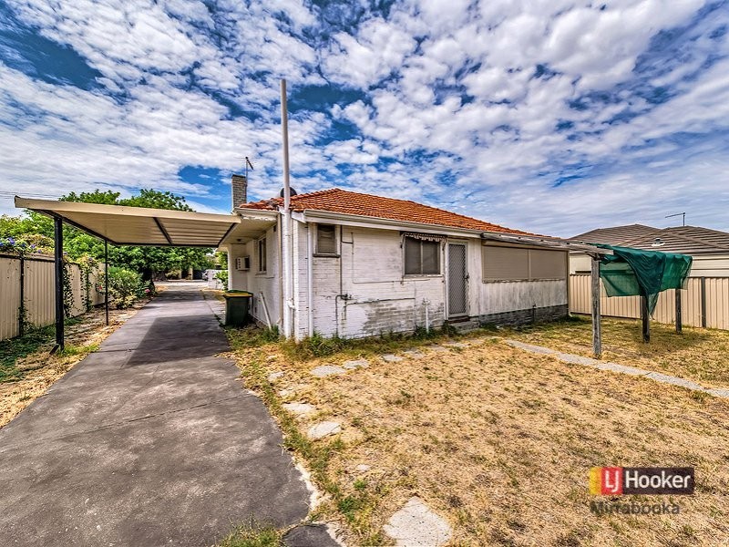 31 Almurta Street, Nollamara WA 6061