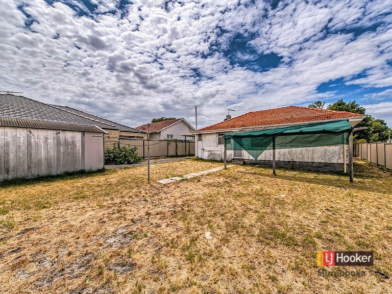 31 Almurta Street, Nollamara WA 6061