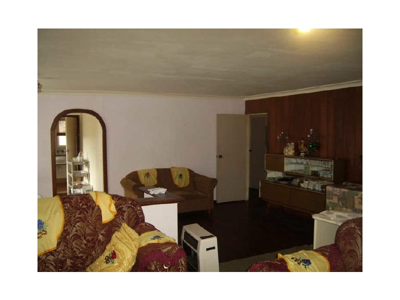 35 Brecknock Way, Girrawheen WA 6064