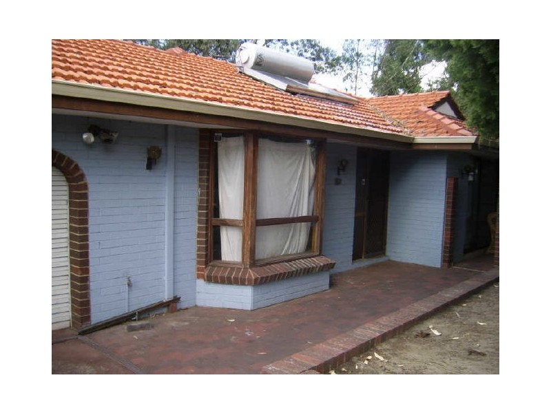 35 Brecknock Way, Girrawheen WA 6064