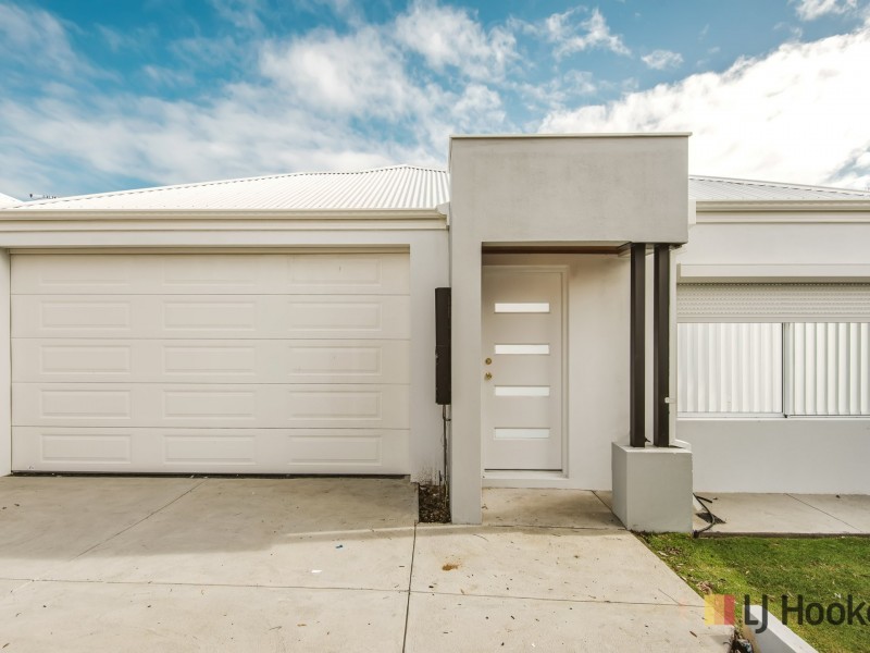 61 A|B|C Girrawheen Ave, Girrawheen WA 6064