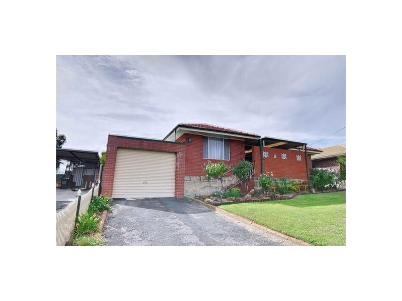 4 Burnett Street, Embleton WA 6062