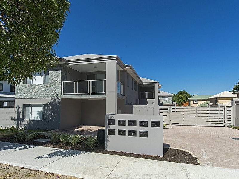 358 Hardey Road, Cloverdale WA 6105