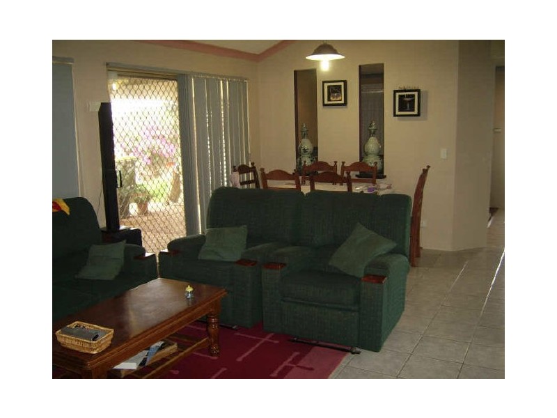 52 Frangipani Loop, Marangaroo WA 6064