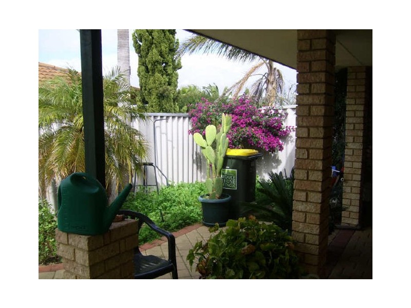 52 Frangipani Loop, Marangaroo WA 6064