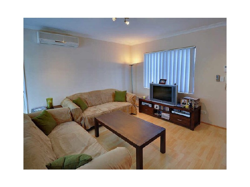 A/25 Stroughton Road, Westminster WA 6061