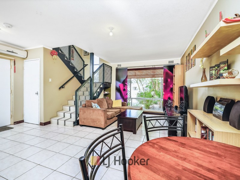 4 Hainsworth Avenue, Girrawheen WA 6064