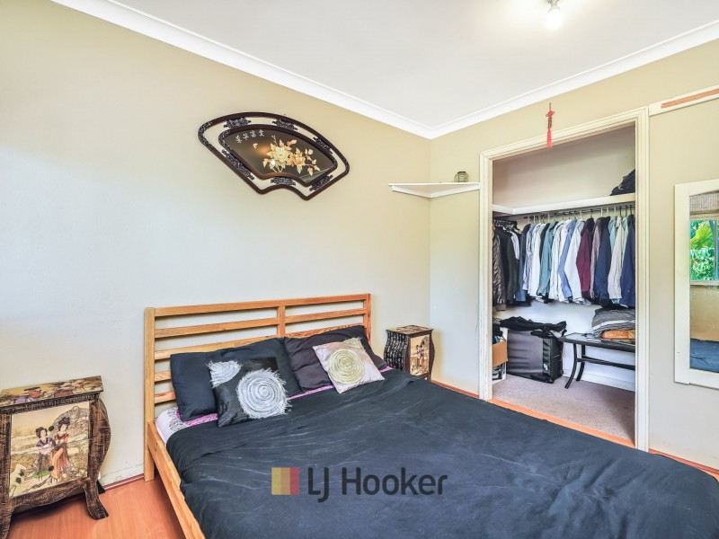 4 Hainsworth Avenue, Girrawheen WA 6064