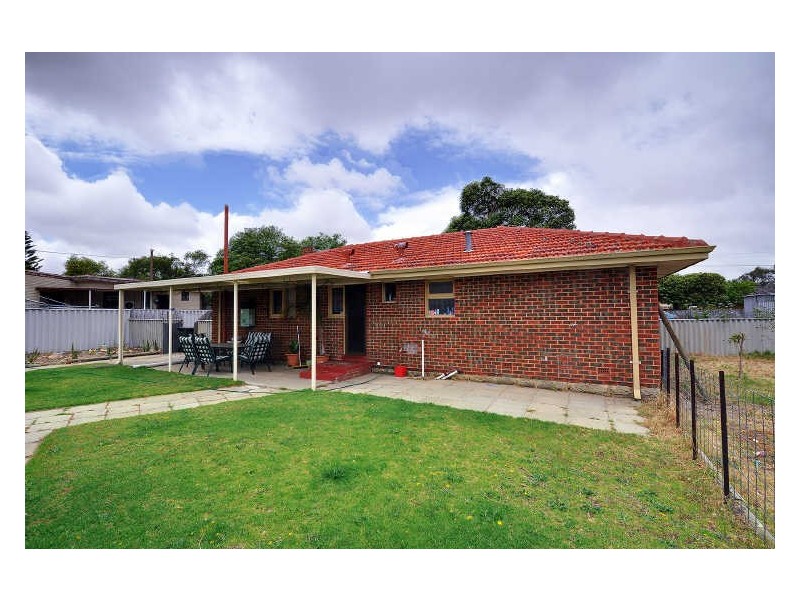 3 Steyning Way, Westminster WA 6061