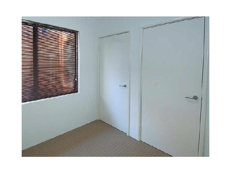 2/17 Loughton Way, Balga WA 6061