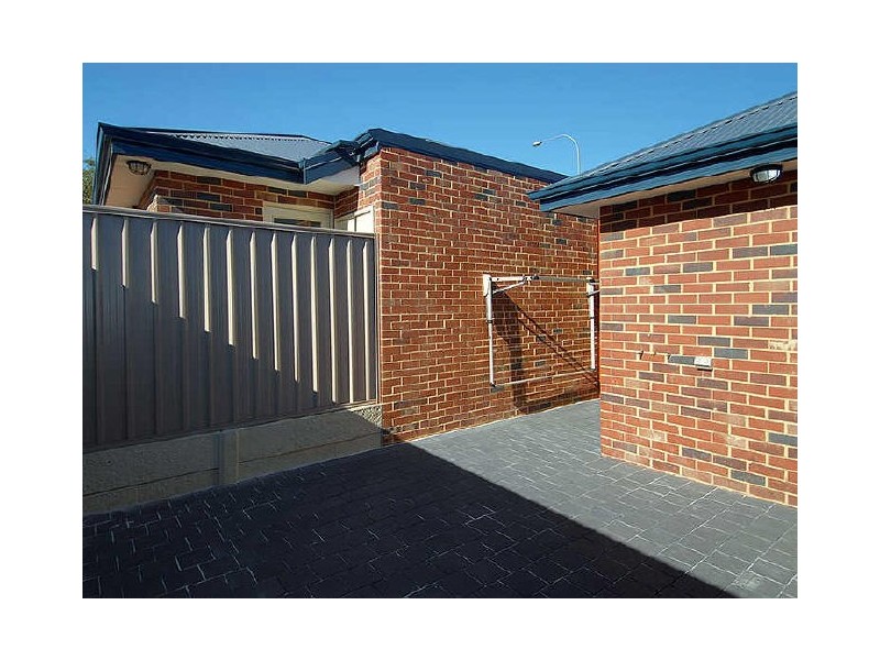 2/17 Loughton Way, Balga WA 6061