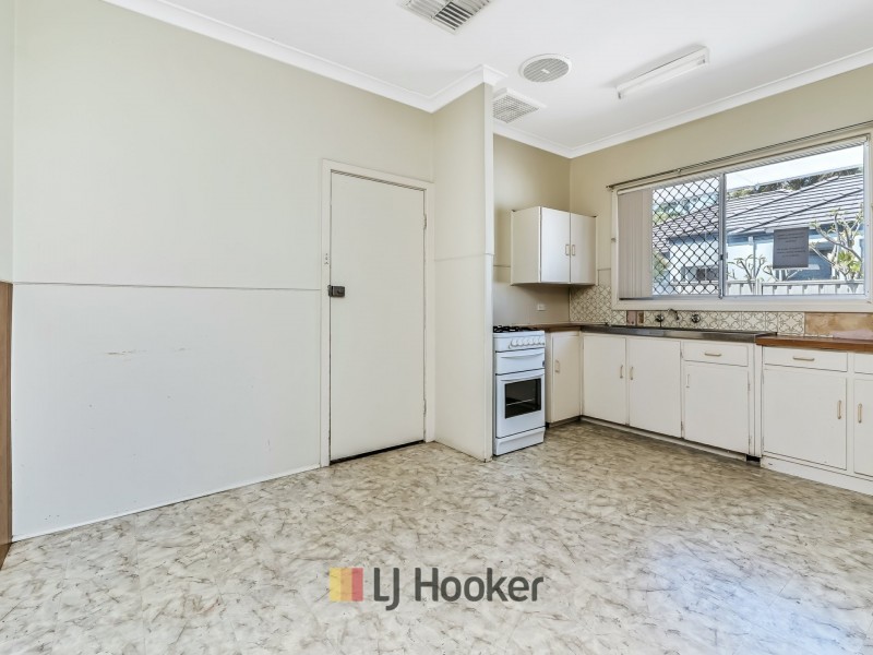 49 Medbury Rd, Westminster WA 6061