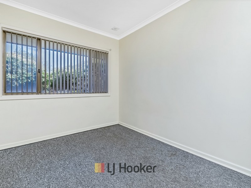 49 Medbury Rd, Westminster WA 6061