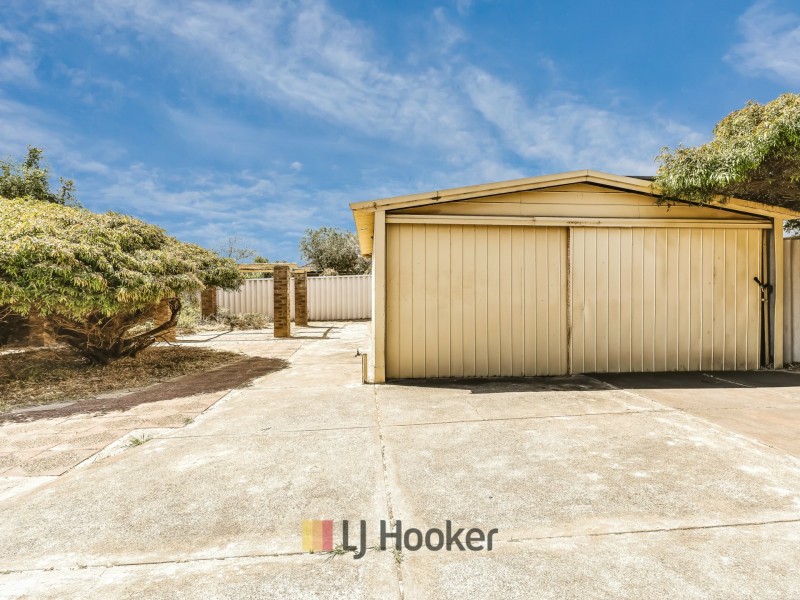 49 Medbury Rd, Westminster WA 6061