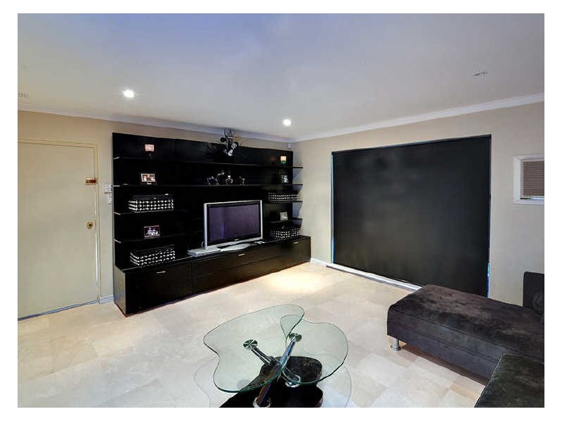 8 Woodall Street, Dianella WA 6059