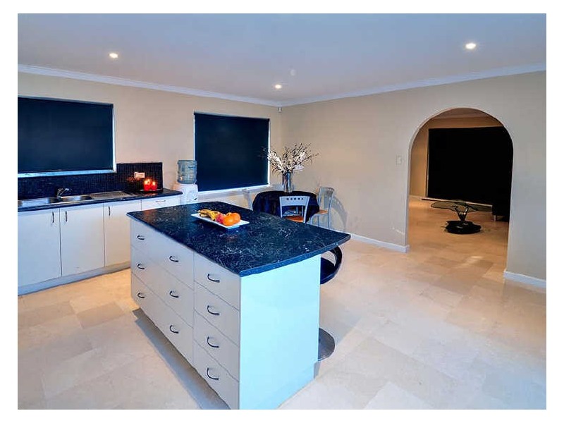 8 Woodall Street, Dianella WA 6059