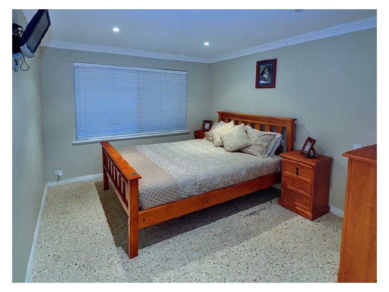 8 Woodall Street, Dianella WA 6059