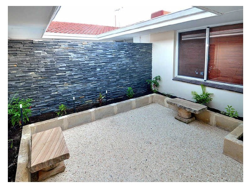 8 Woodall Street, Dianella WA 6059