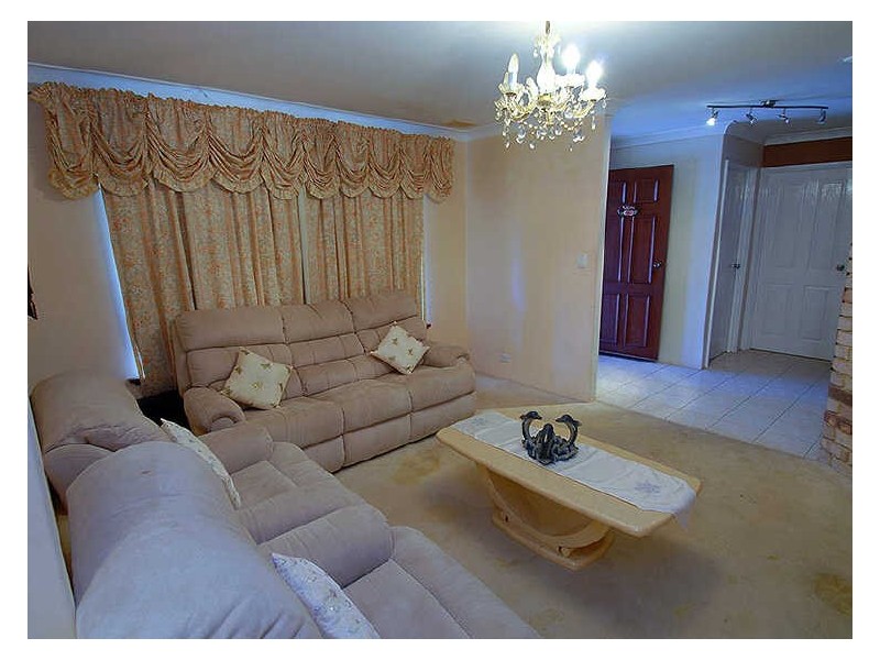 65 The Avenue, Alexander Heights WA 6064