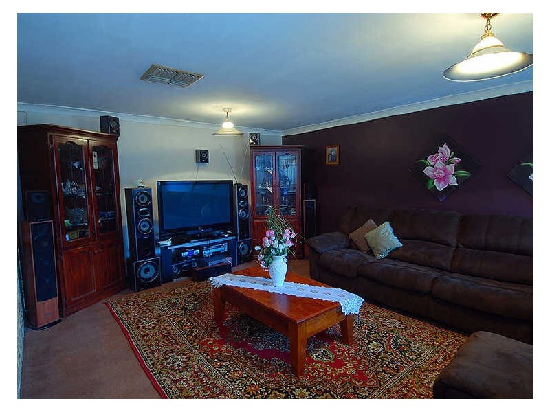 65 The Avenue, Alexander Heights WA 6064