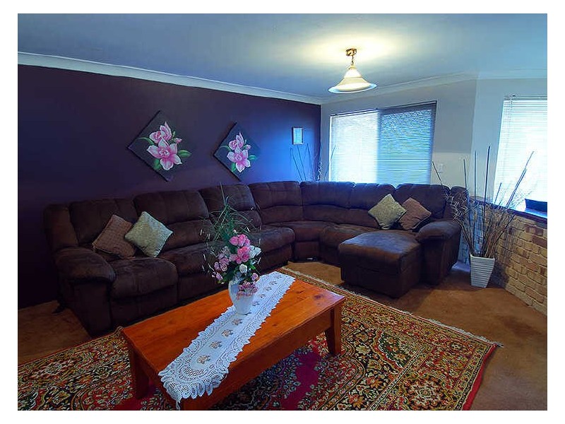 65 The Avenue, Alexander Heights WA 6064