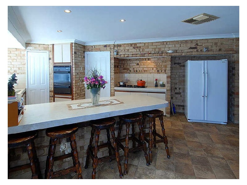 65 The Avenue, Alexander Heights WA 6064