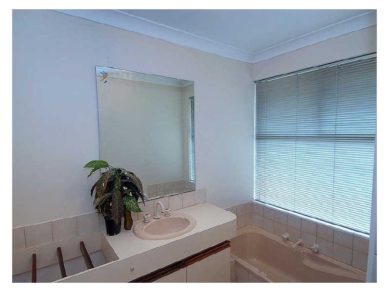 65 The Avenue, Alexander Heights WA 6064